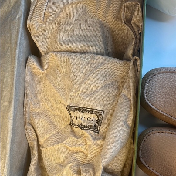 NWT Gucci Women’s Tan Leather Loafer Drivers Horsebit Detail Sz 40 Fall Weather - Picture 10 of 10